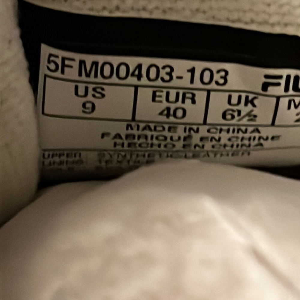 Fila good Condition size 9 - Picture 8 of 12